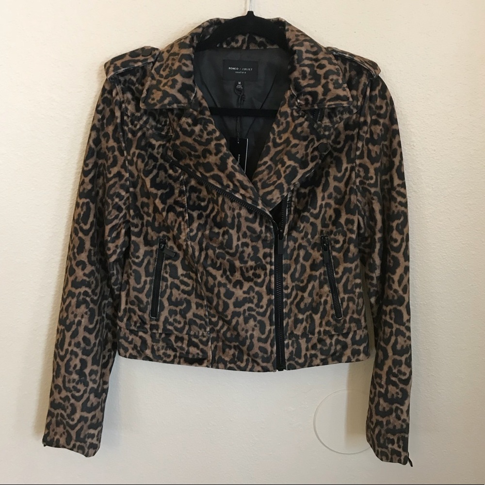 ROMEO & JULIET COUTURE Leopard Print Moto Jacket - Picture 3 of 8